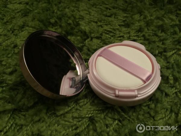 Кушон L'Oreal Nude Magique Cushion фото