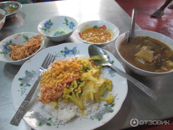 Столовая Shwe Pyi (Мьянма, Мандалай) фото