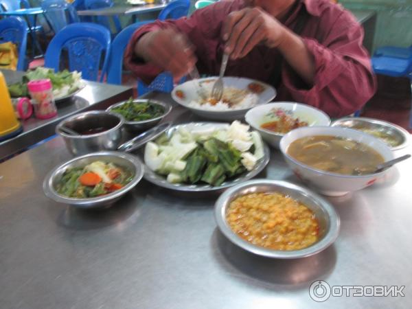 Столовая Shwe Pyi (Мьянма, Мандалай) фото