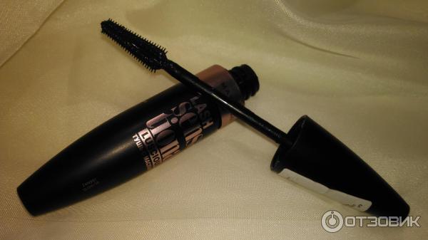 Тушь для ресниц Maybelline Lash Sensational Luscious фото