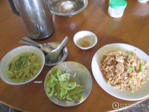 Кафе Shwe Ya Ti Myanmar Food (Мьянма, Лойко) фото