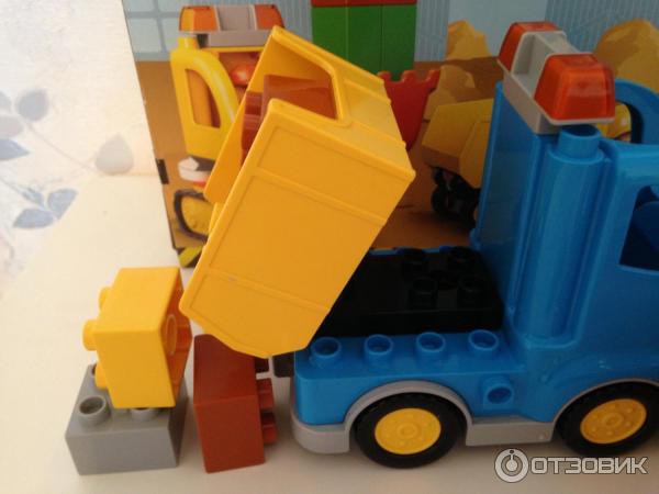 Конструктор Lego Duplo Грузовик и гусеничный экскаватор 10812 фото