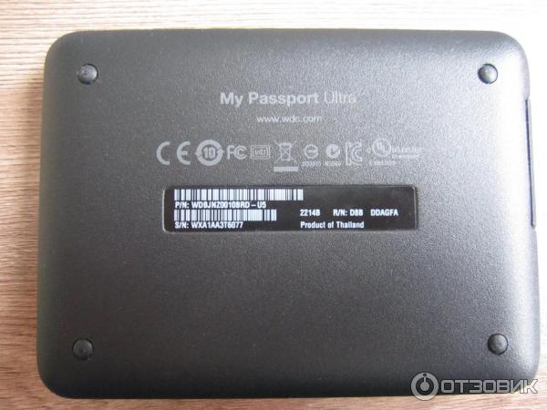 Внешний жесткий диск WD MY Passport Ultra (вид снизу)