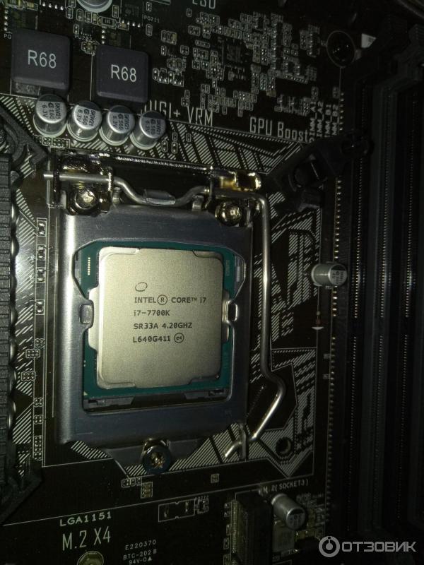 Процессор Intel Core i7-7700K фото