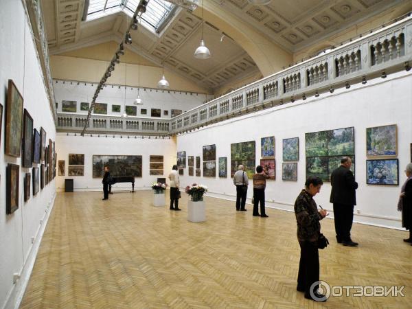 Выставка художника Бориса Николаева в Выставочном центре Санкт-Петербургского союза художников фото