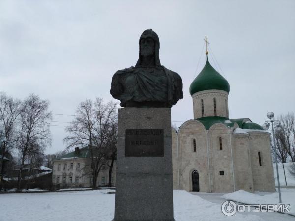 Памятник князю Александру Невскому