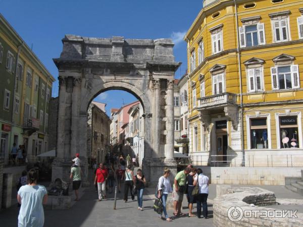 Город Пула (Хорватия, полуостров Истрия) фото