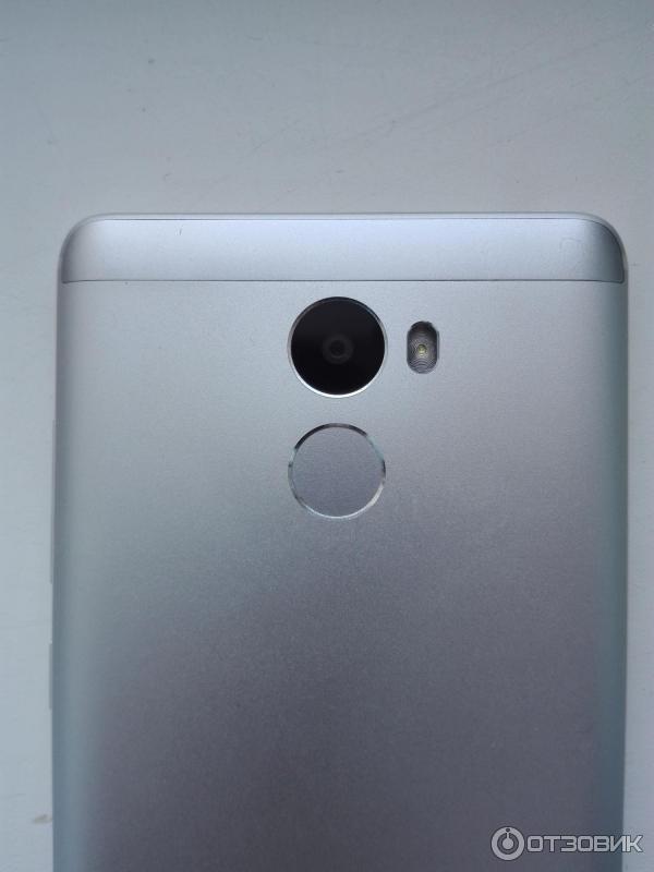 Смартфон Xiaomi Redmi 4 фото