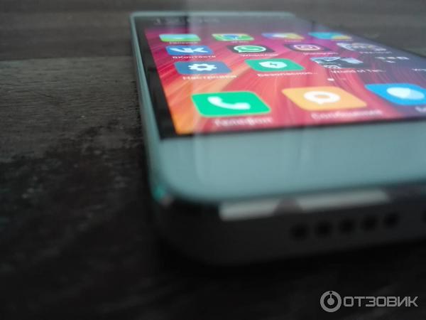 Смартфон Xiaomi Redmi 4 фото