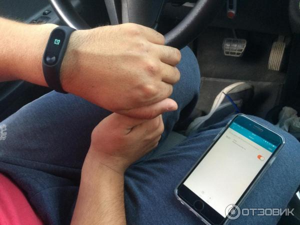 Фитнес-браслет Xiaomi Mi Band 2 фото