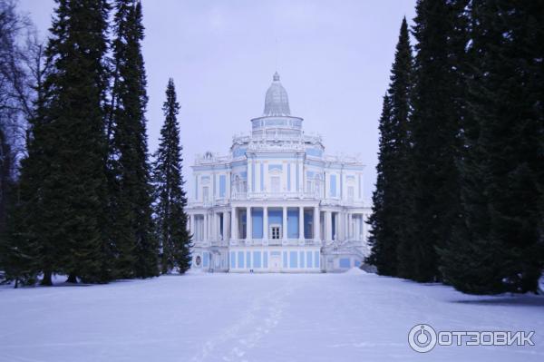 Катальная горка в дворцово-парковом ансамбле Ораниенбаум (Россия, Ломоносов) фото