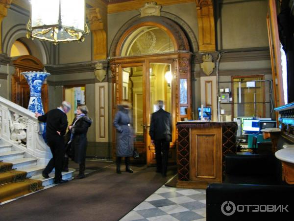 Вход в Дом Учёных - Владимирский дворец