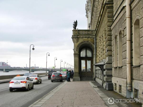Портик-вход во Владимирский дворец - Дом учёных