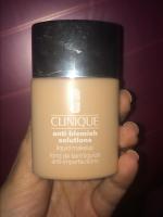 Тональный крем для проблемной кожи CLINIQUE Anti-Blemish Solutions Liquid Makeup фото