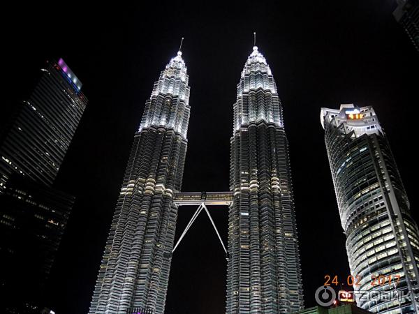 Башни Petronas Twin Towers