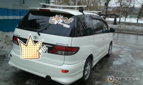 Автомобиль Toyota Estima микроавтобус фото