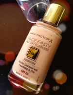 Тональный крем Max Factor Facefinity 3 in 1 фото