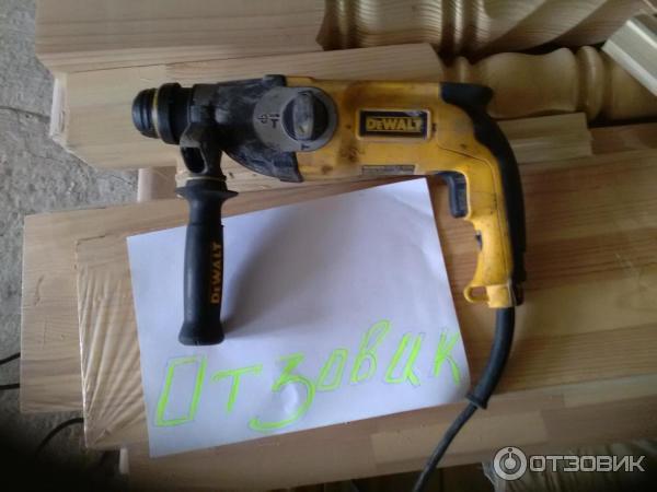 Перфоратор сетевой DeWalt D 25123 K фото