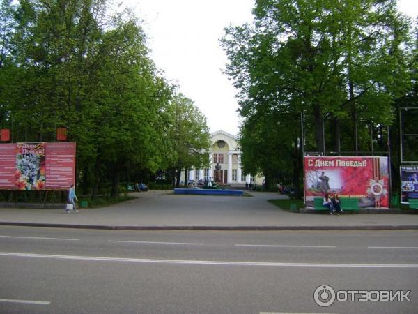 Железнодорожный вокзал г. Великие Луки (Россия) фото