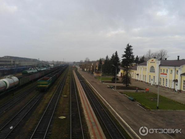 Железнодорожный вокзал г. Великие Луки (Россия) фото