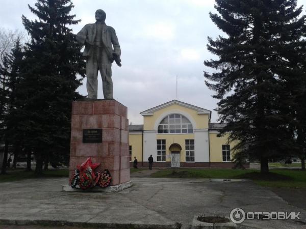 Железнодорожный вокзал г. Великие Луки (Россия) фото