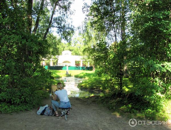 Павловский парк. Розарий, павильон Вольер