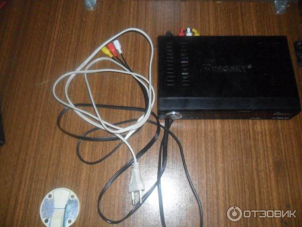 Цифровой эфирный ресивер DVB-T2 EUROSKY-3010 фото