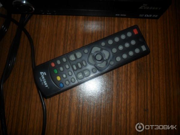 Цифровой эфирный ресивер DVB-T2 EUROSKY-3010 фото