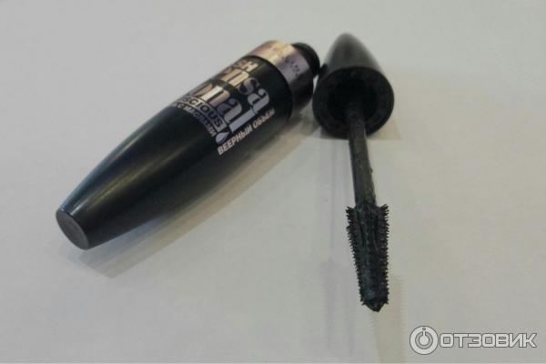 Тушь для ресниц Maybelline Lash Sensational Luscious фото