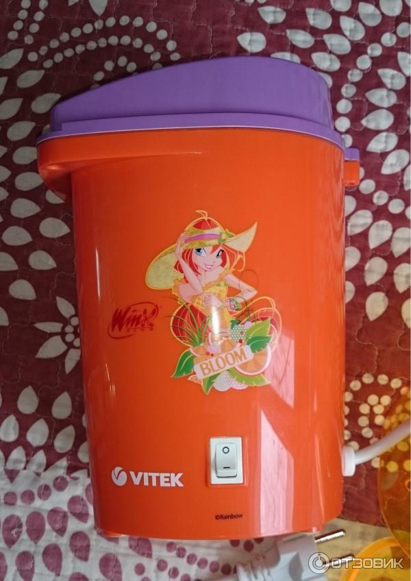 Попкорница Vitek Winx 1301 Bloom