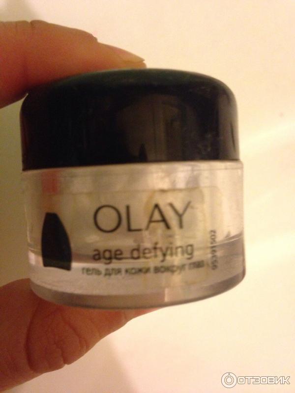 Гель для кожи вокруг глаз Olay Age Defying фото