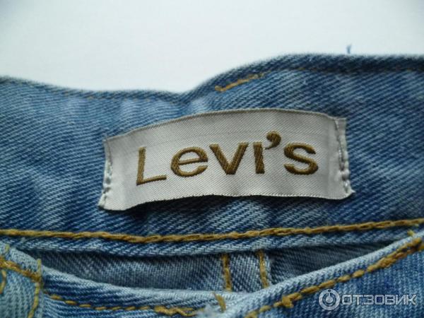 Шорты женские джинсовые Levi's фото