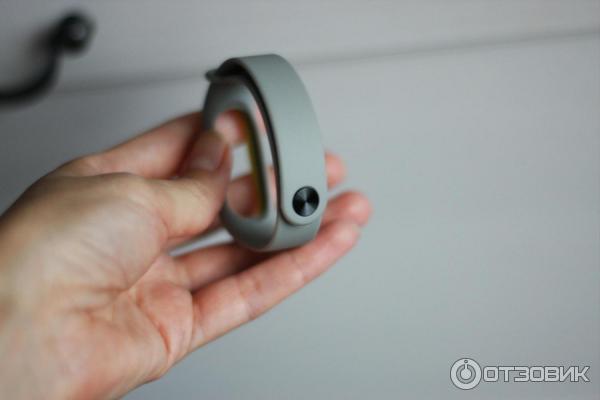 Фитнес-браслет Xiaomi Mi Band 2 фото