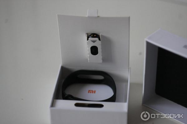 Фитнес-браслет Xiaomi Mi Band 2 фото