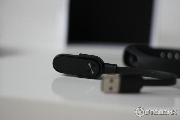 Фитнес-браслет Xiaomi Mi Band 2 фото