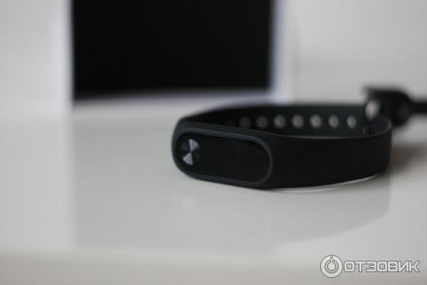 Фитнес-браслет Xiaomi Mi Band 2 фото