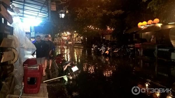 Улица Каосан Роад (Khaosan Road) (Тайланд, Бангкок) фото