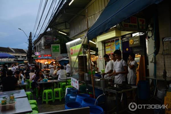 Улица Каосан Роад (Khaosan Road) (Тайланд, Бангкок) фото