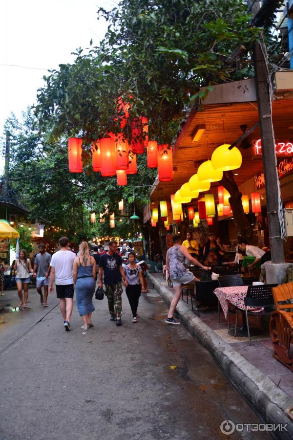 Улица Каосан Роад (Khaosan Road) (Тайланд, Бангкок) фото