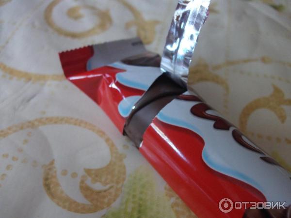 Шоколадно-вафельный батончик Kinder Bueno