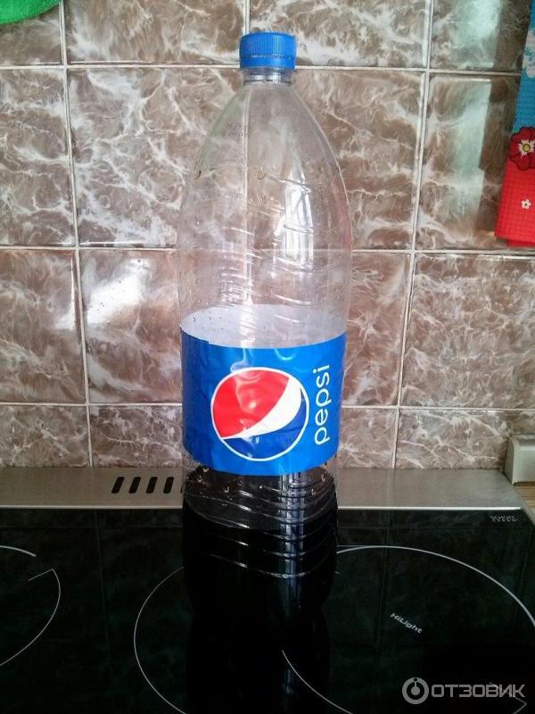 Газированный напиток Pepsi cola фото