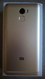 Смартфон Xiaomi Redmi 4 фото