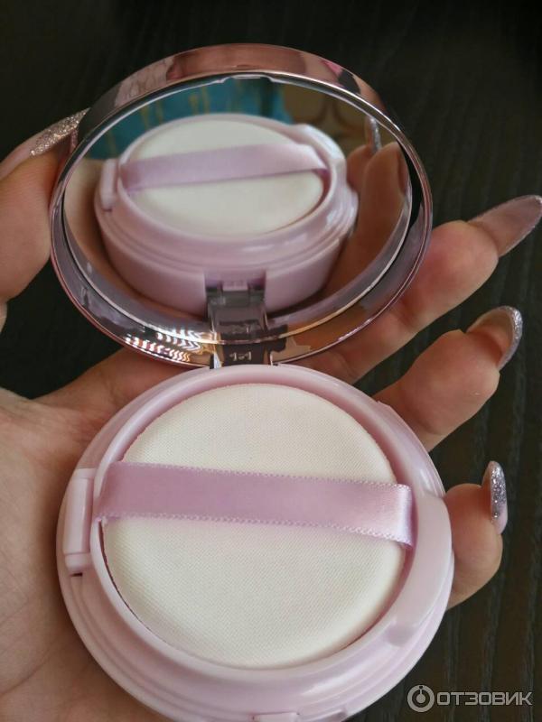 Кушон L'Oreal Nude Magique Cushion фото