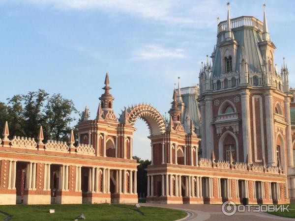 Выставка Александровский дворец в Царском Селе и Романовы в Царицыно (Россия, Москва) фото