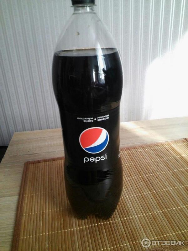 Газированный напиток Pepsi cola фото