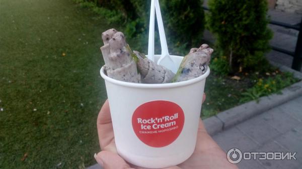 Жаренное мороженное Rock'n Roll Ice Cream фото