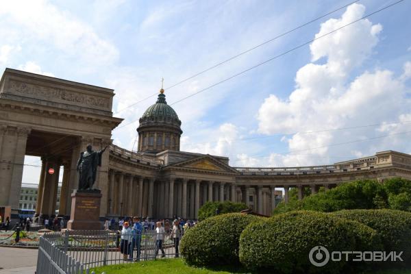 Автобусный тур по Санкт-Петербургу (Россия) фото