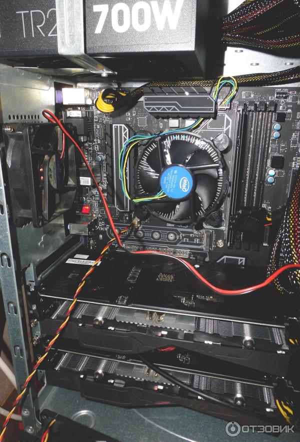 Блок питания Thermaltake TR2 S 700W фото