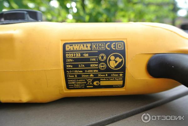 Перфоратор сетевой DeWalt D 25123 K фото