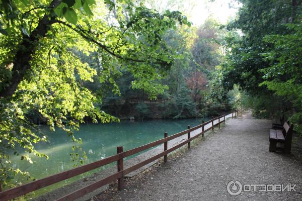 Плачущая скала (Крым) фото